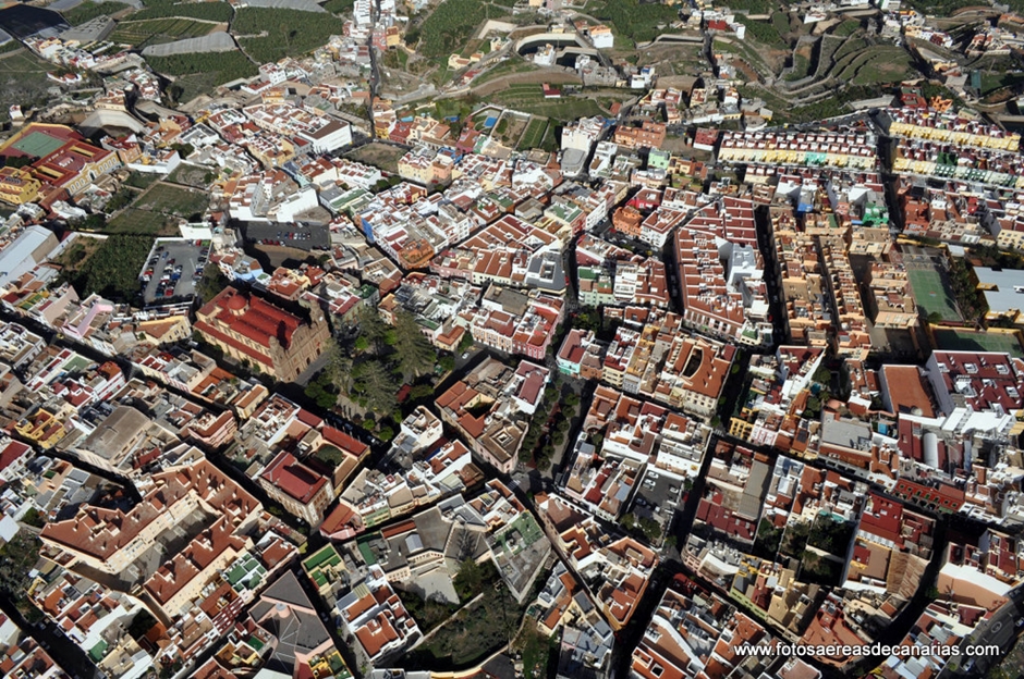 Vista aérea del casco de Gáldar. Fuente: fotosaereasdecanarias.es